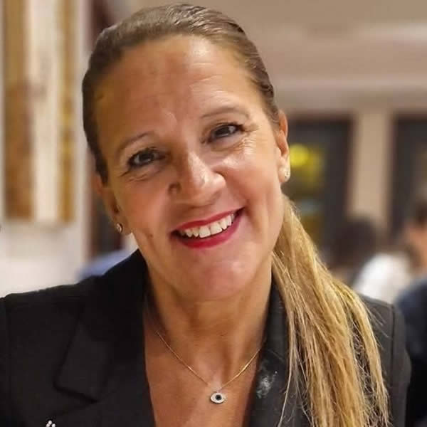 Responavel Formação Escola Certificada DGERT Banhos e Tosquias